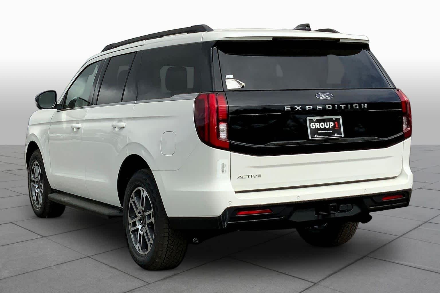 New 2026 Star White Metallic Tri-Coat Ford Active image 11