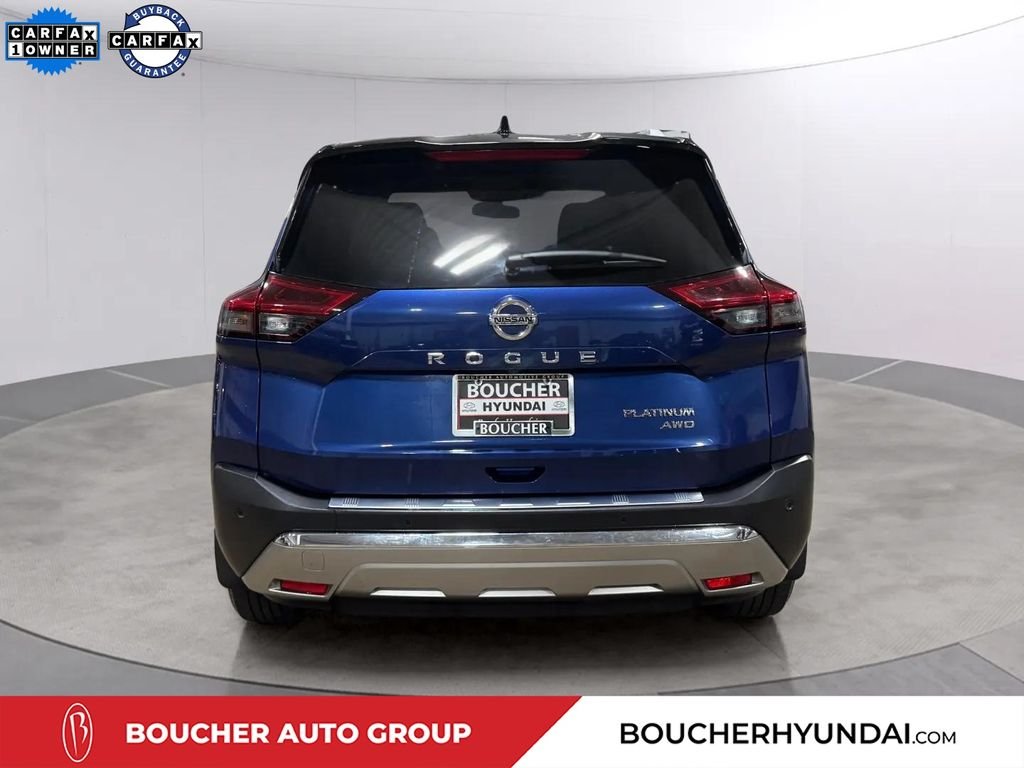 Used 2021 Caspian Blue Metallic/Super Black Nissan Platinum image 4