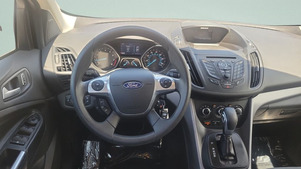 Used 2015 Blue Ford SE image 12