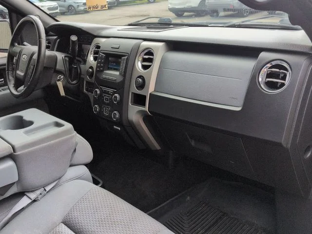Used 2014 Blue Ford XLT image 29