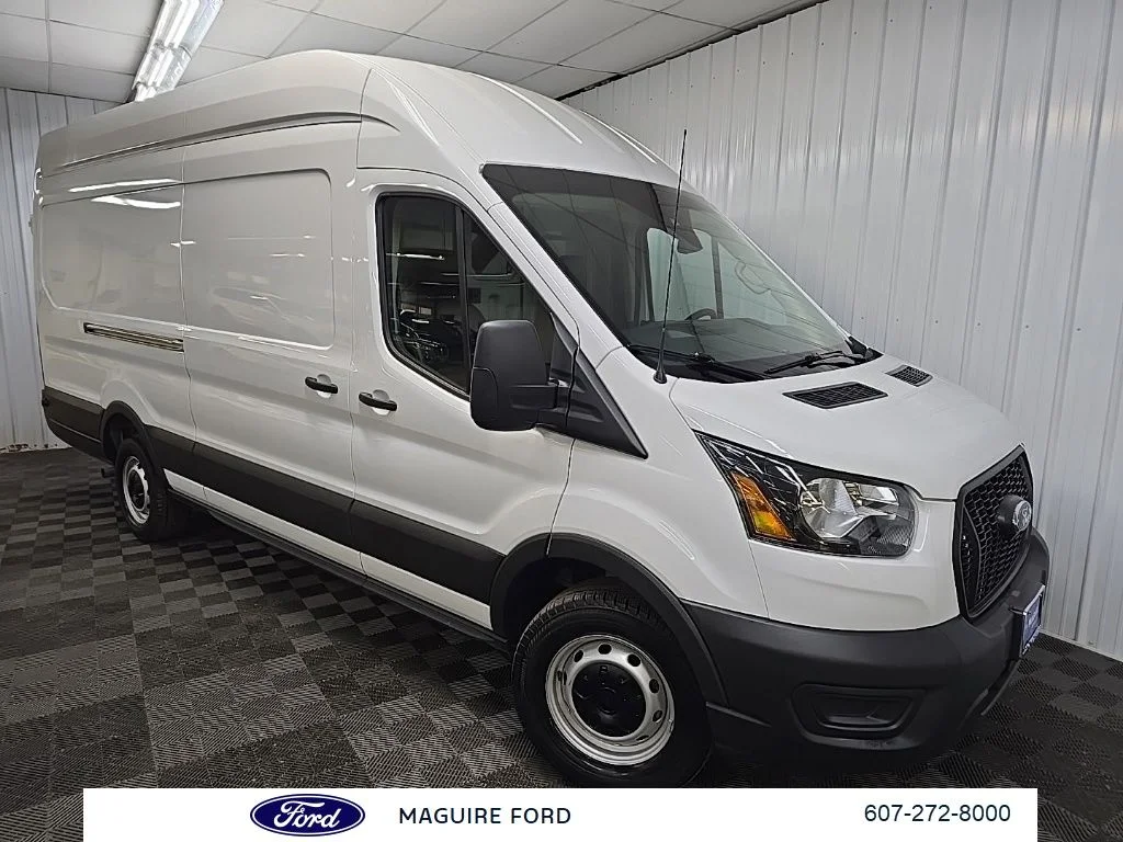 Used 2025 White Ford Base image 7