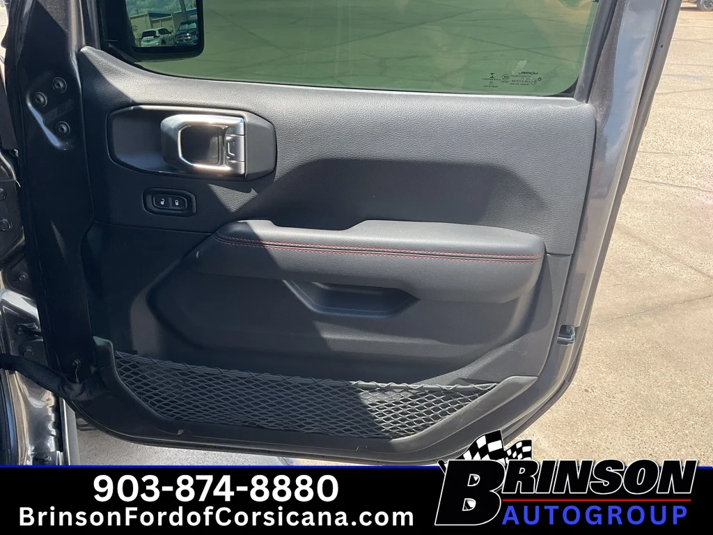 Used 2022 Granite Crystal Clearcoat Metallic Jeep Rubicon image 21