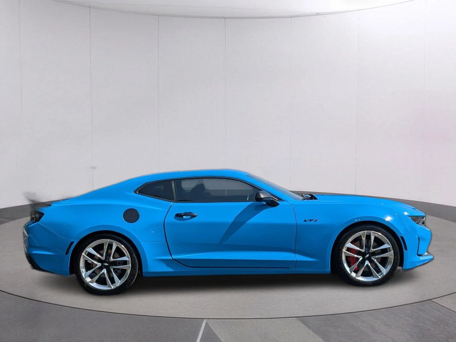 Used 2022 Rapid Blue Chevrolet LT1 image 8