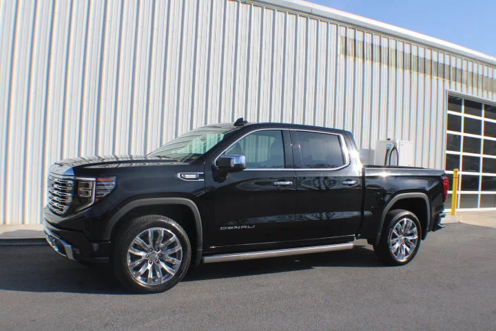 Certified Used 2023 Onyx Black GMC Denali image 4