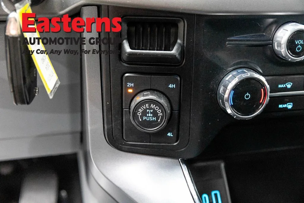 Used 2024 Gray Ford XLT image 12