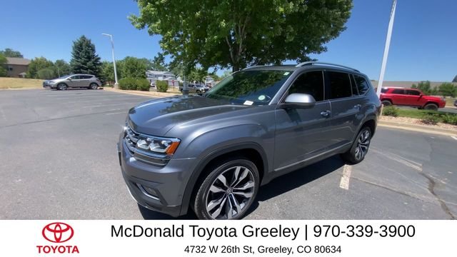 Used 2019 Silver Volkswagen SEL Premium image 4