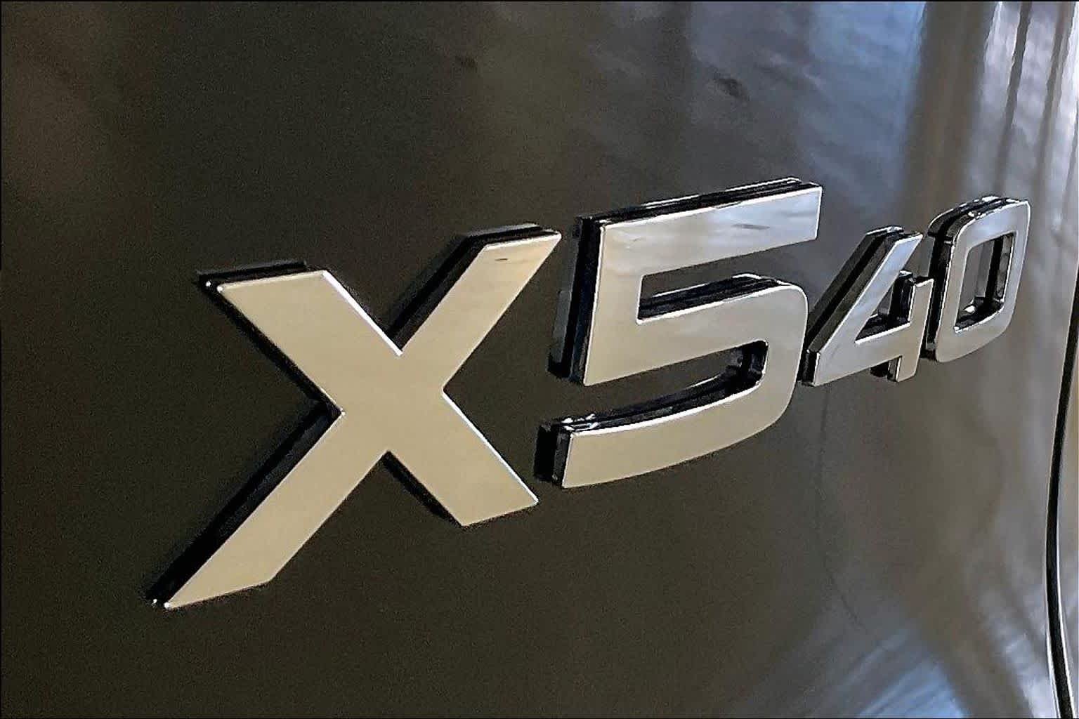 New 2027 Black Sapphire Metallic BMW 40 xDrive image 15