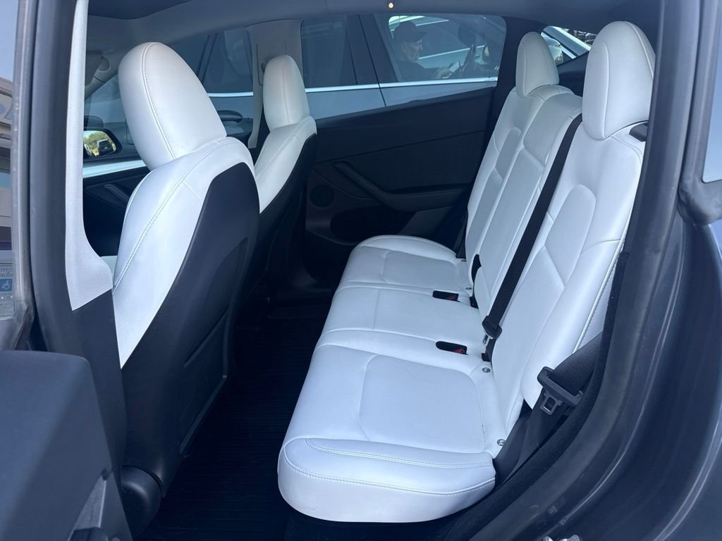 Used 2023 Midnight Silver Metallic Tesla Long Range image 8