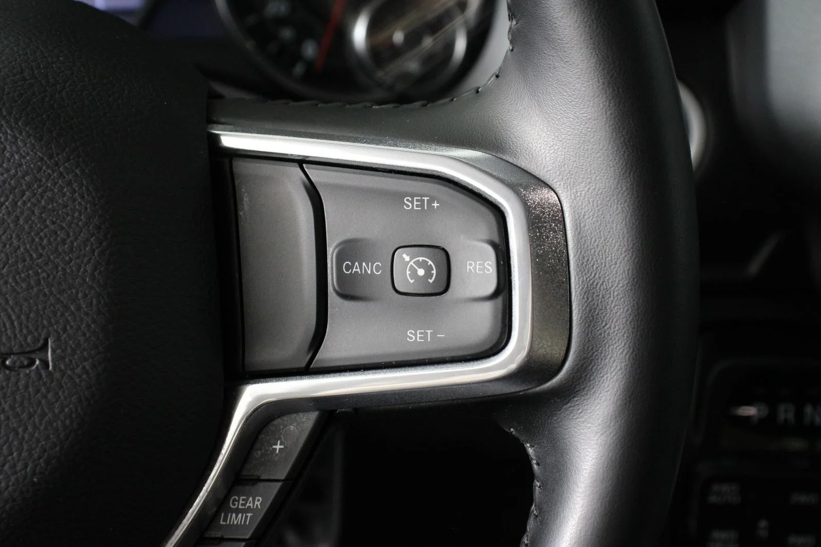 Used 2023 Billet Silver Metallic Clearcoat Ram Laramie image 11