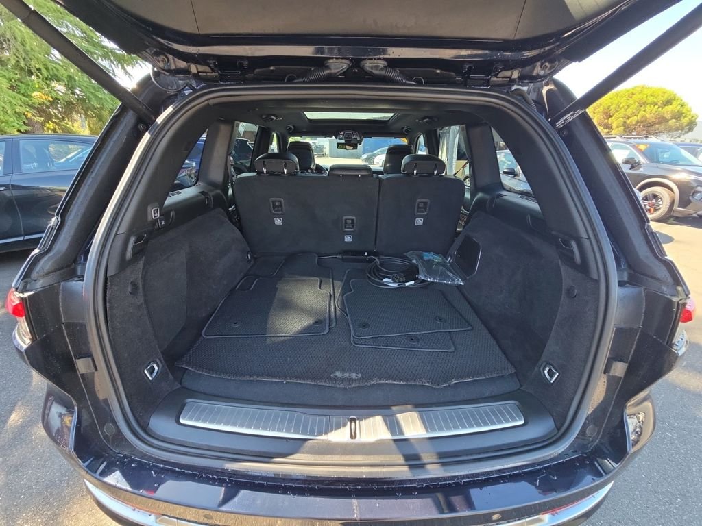 Used 2022 Black Jeep Summit 4xe image 26