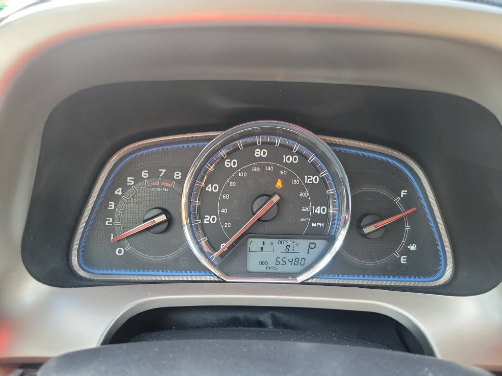 Used 2015 White Toyota Limited image 31