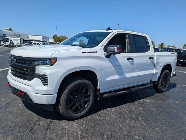 New 2026 Summit White Chevrolet RST image 3