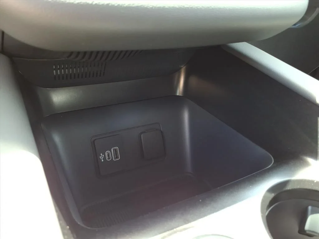 New 2026 Space White Metallic Ford Active image 25