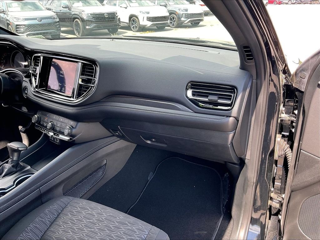 Used 2024 DB Black Clearcoat Dodge SXT image 12
