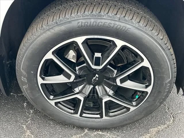 Certified Used 2023 Summit White Chevrolet RST image 36