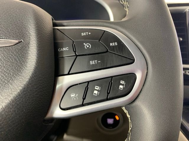 Used 2024 White Chrysler Touring L image 30