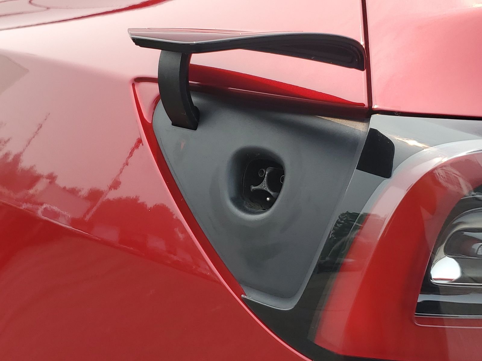 Used 2024 Red Tesla Long Range image 16