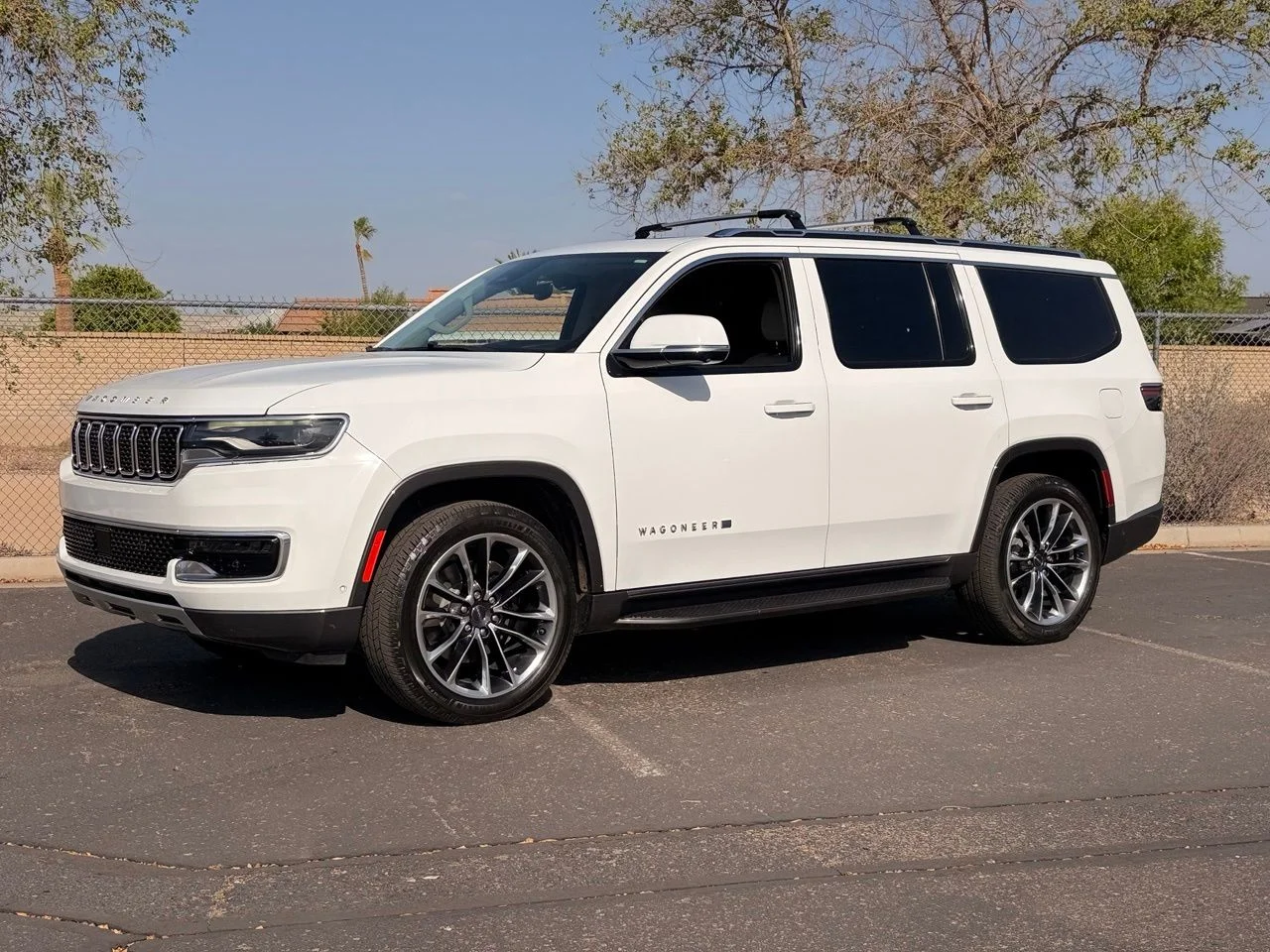 2022 Jeep Wagoneer Series II's photo