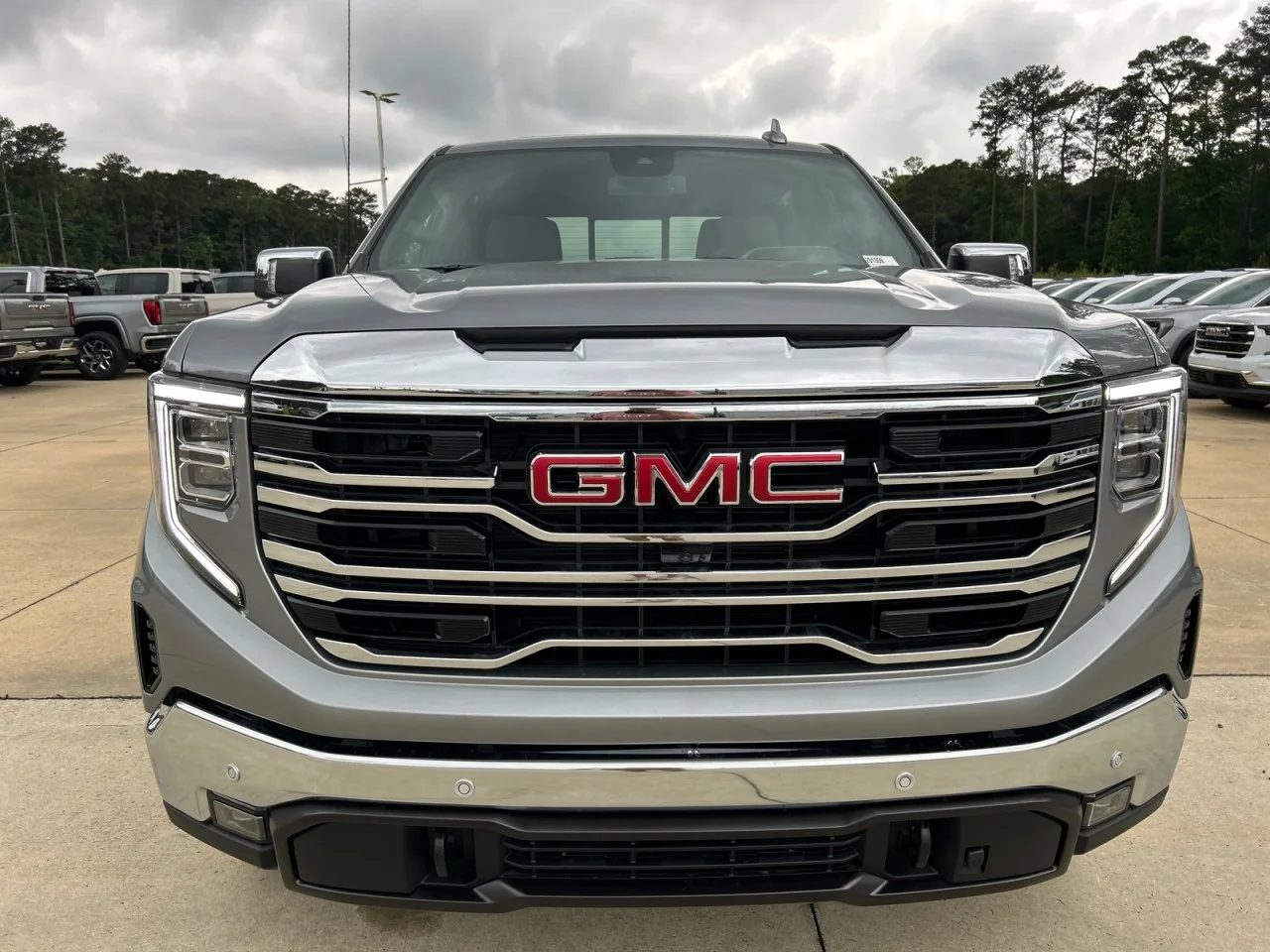 New 2026 Sterling Metallic GMC SLT image 5