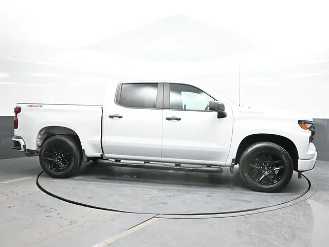 Used 2024 White Chevrolet Custom image 8