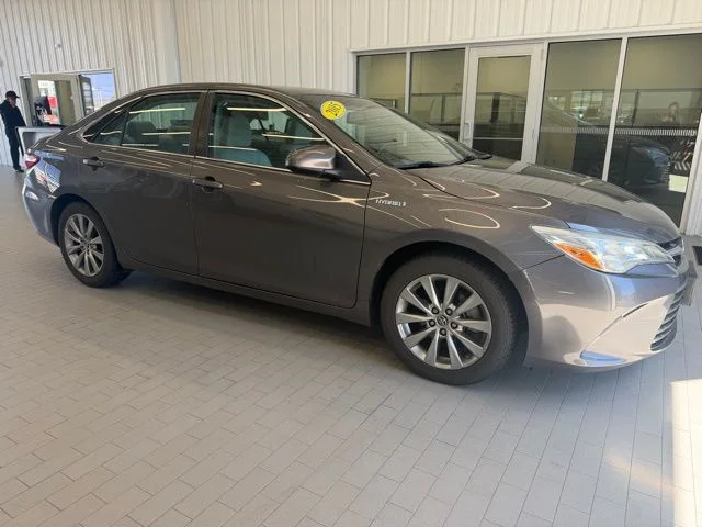 2015 Toyota Camry LE Hybrid