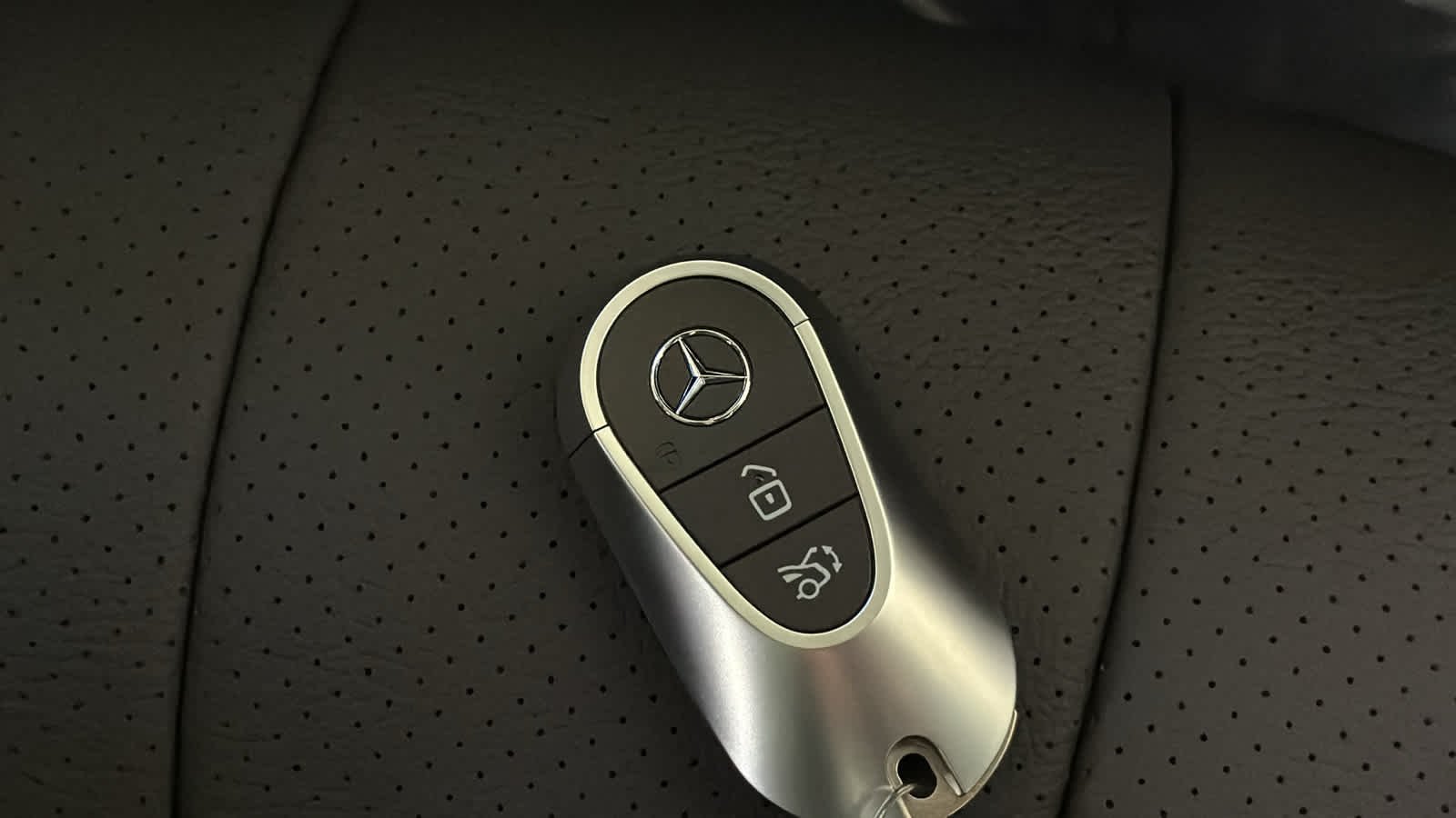 New 2026 Black Mercedes-Benz E 450 image 37