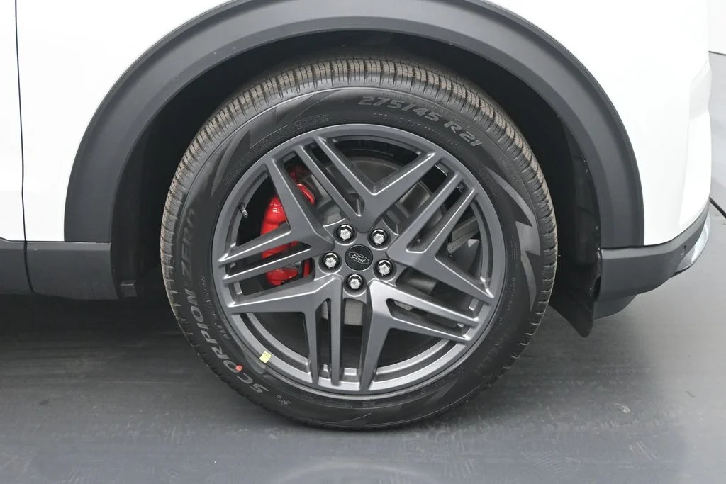 New 2026 Star White Metallic Tri-Coat Ford ST image 23