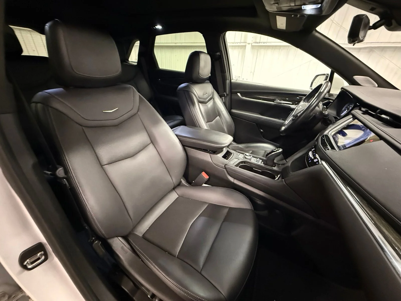 Used 2022 White Cadillac Premium Luxury image 30