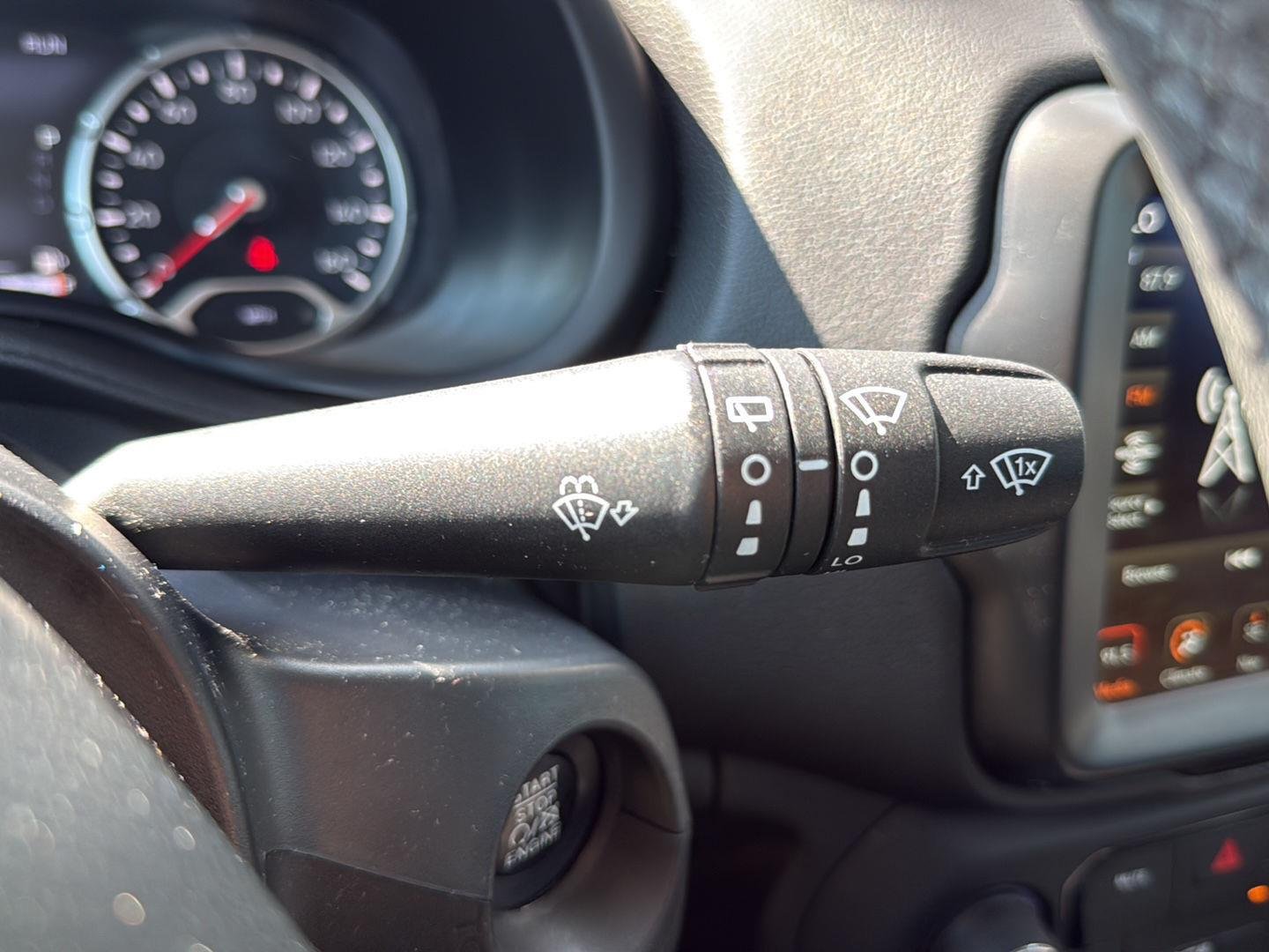 Used 2022 Black Clearcoat Jeep Latitude image 23