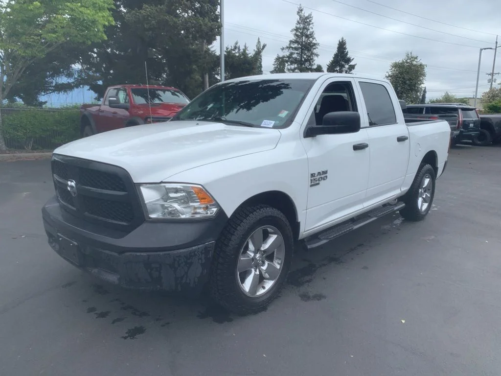 2019 RAM 1500 Classic Tradesman 4x4 Crew Cab 5'7's photo