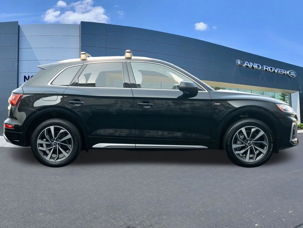 Used 2022 Black Audi 45 S line Premium image 8