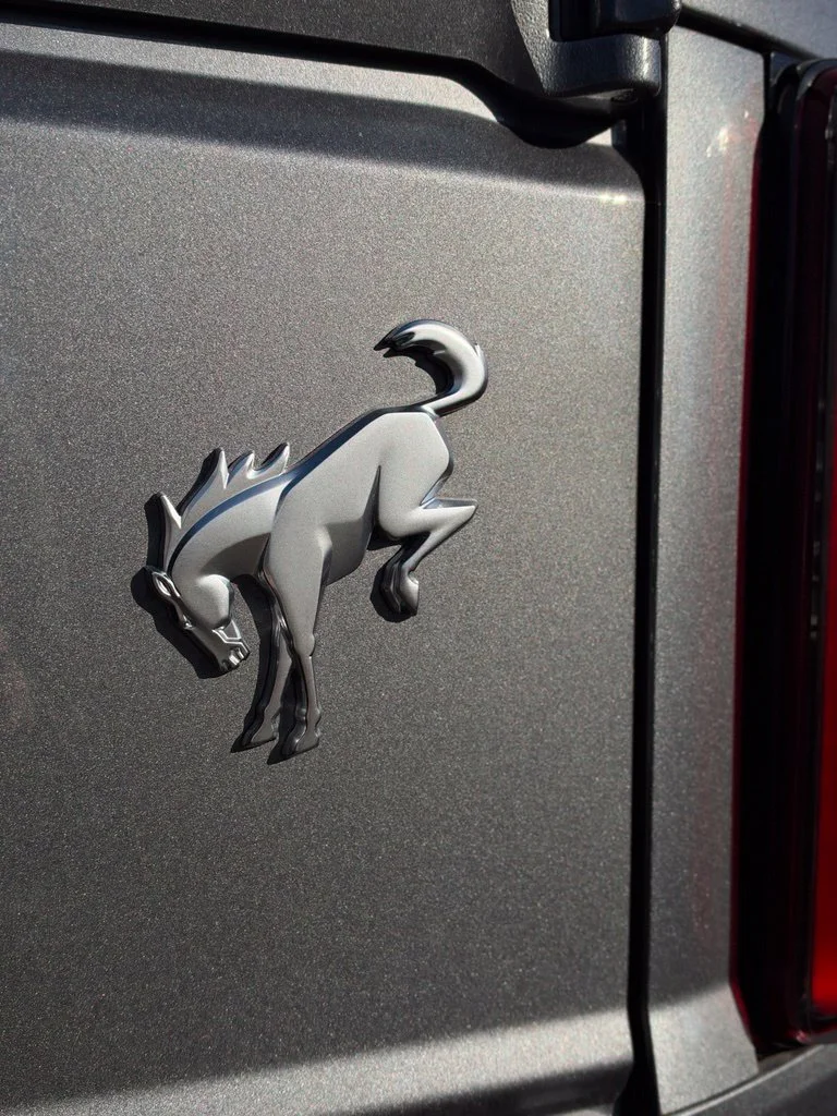 Used 2025 Gray Metallic Ford Badlands image 48