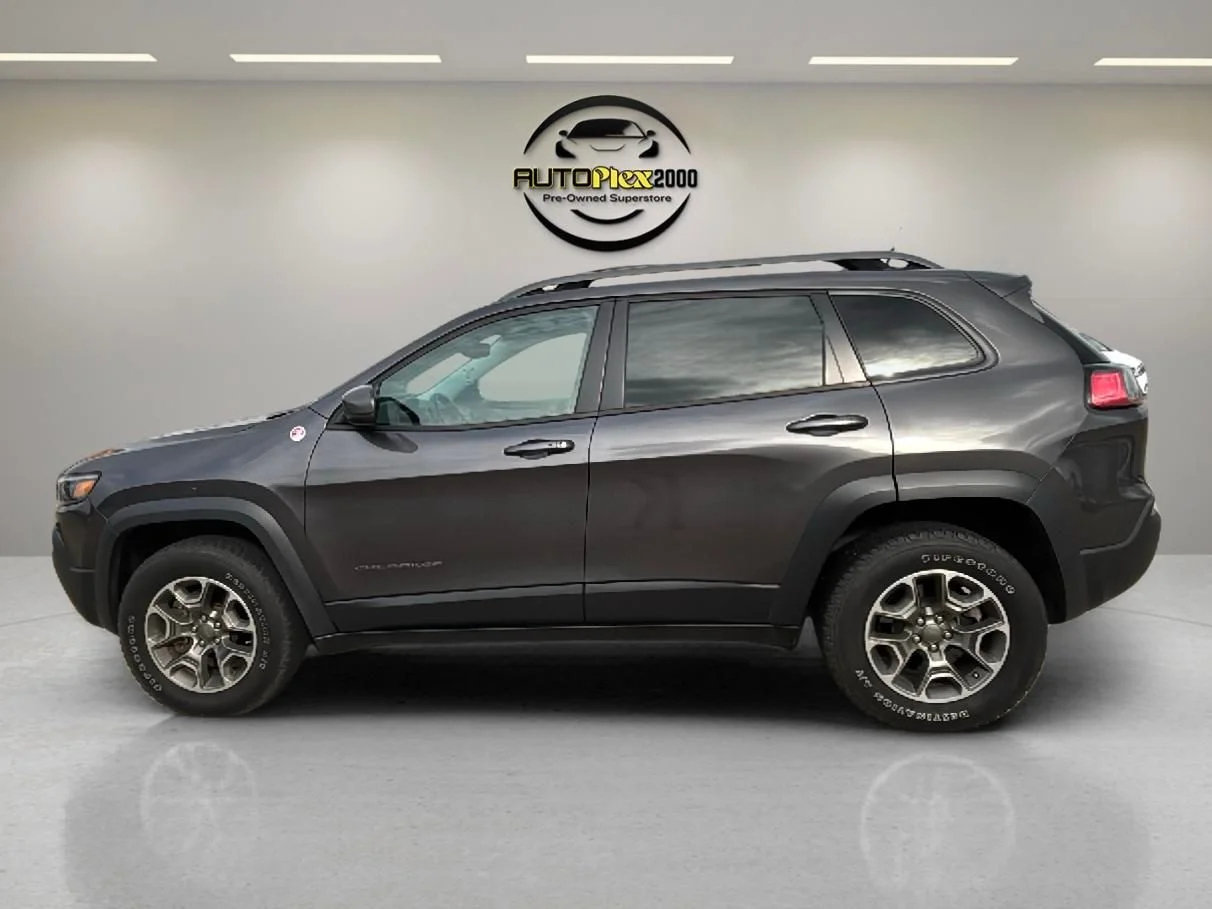 2020 Jeep Cherokee Trailhawk - Photo 3