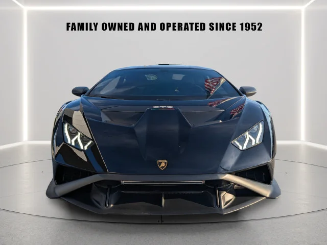Used 2023 Black Lamborghini Base image 7