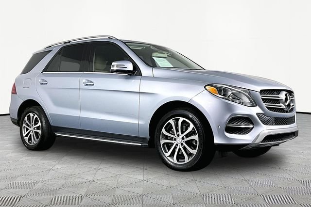Used 2017  Mercedes-Benz GLE 350 image 2