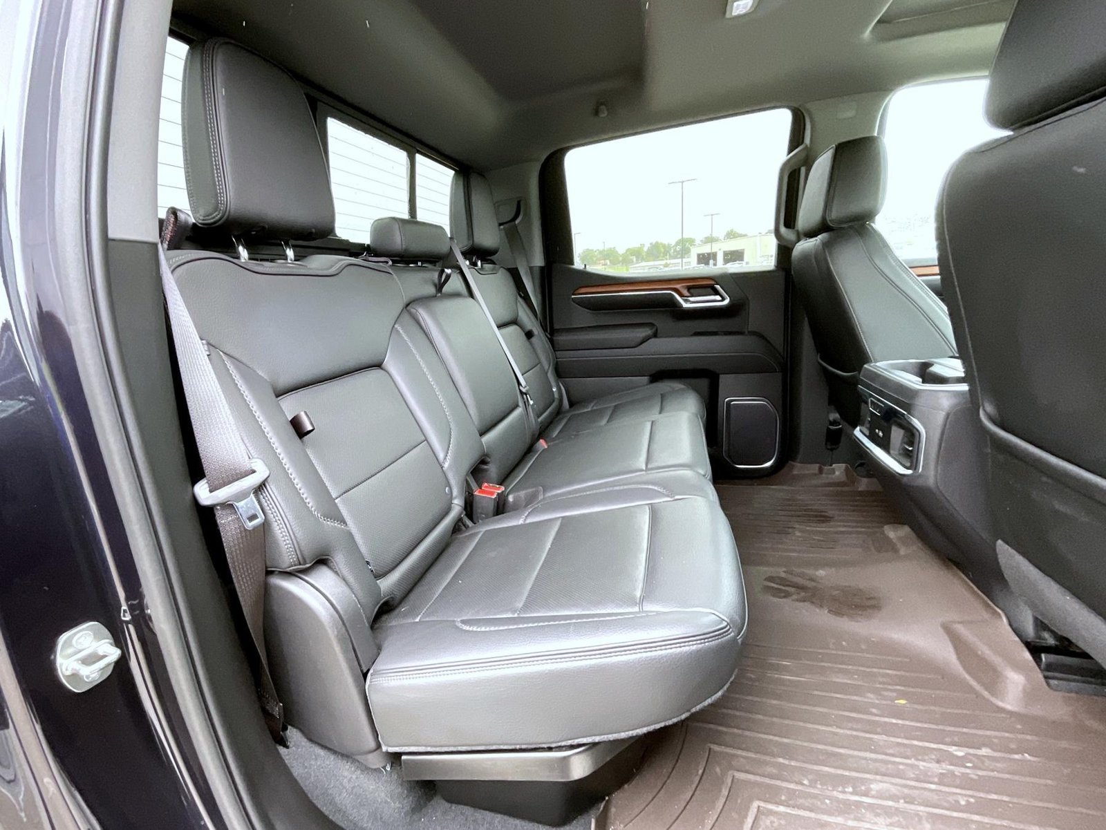 Used 2022 Silver GMC Denali image 19