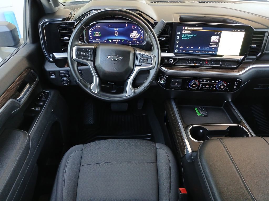 2025 Chevrolet Silverado 2500HD LT - Photo 12