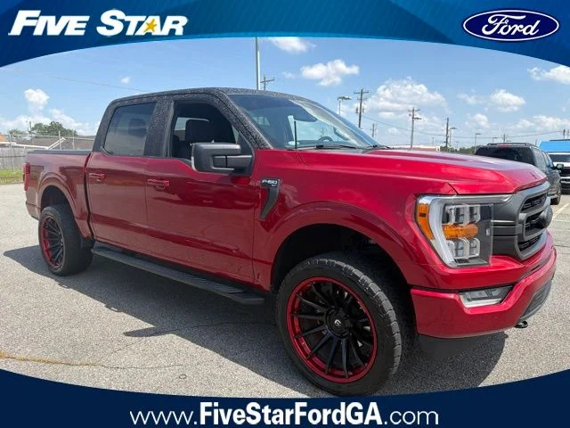 Used 2022 Red Ford XLT image 1