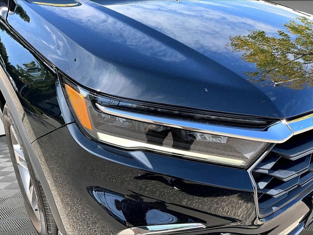 Used 2024 Black Honda EX-L image 32