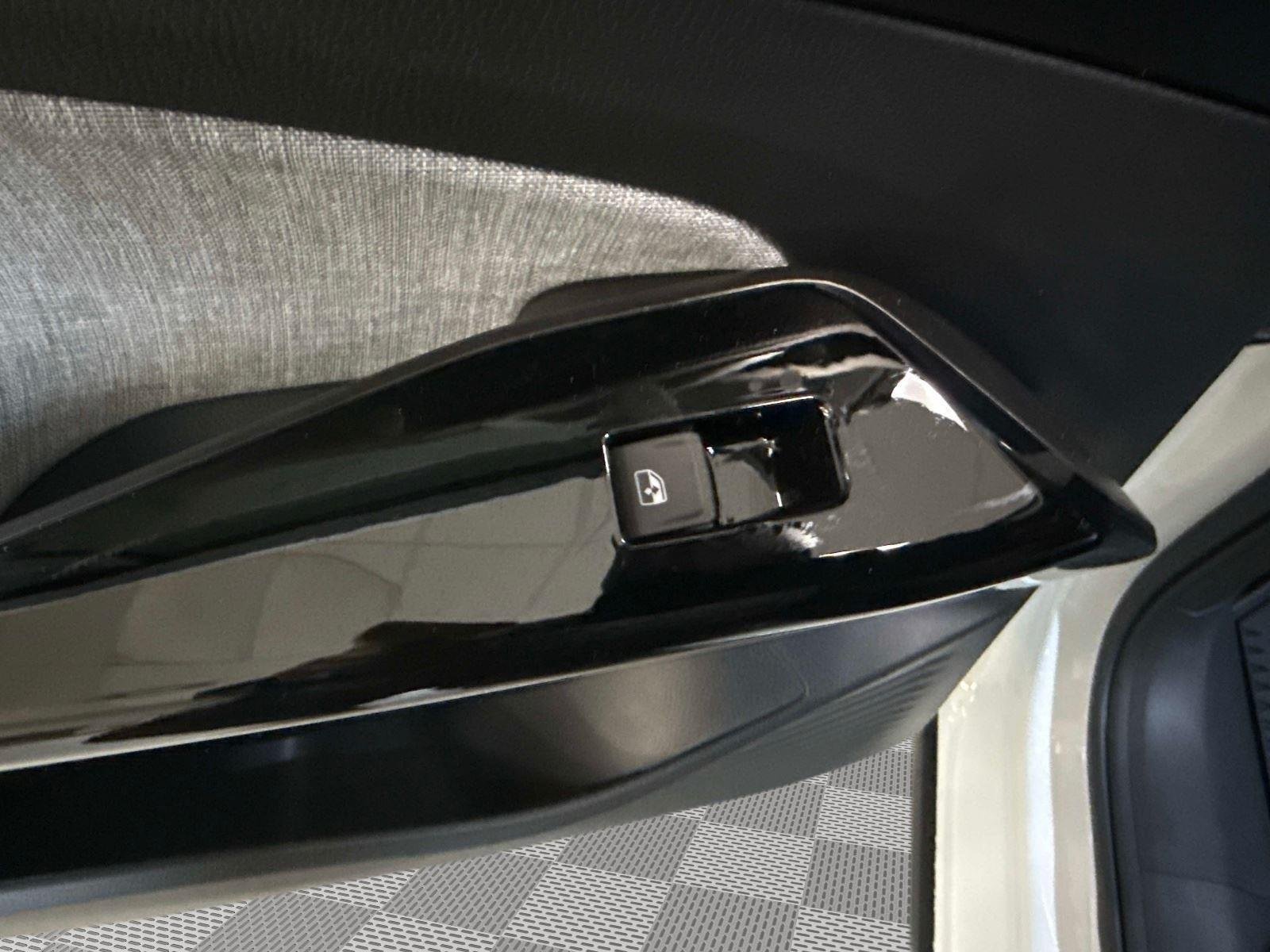 2026 Volkswagen ID.4 PRO - Photo 12