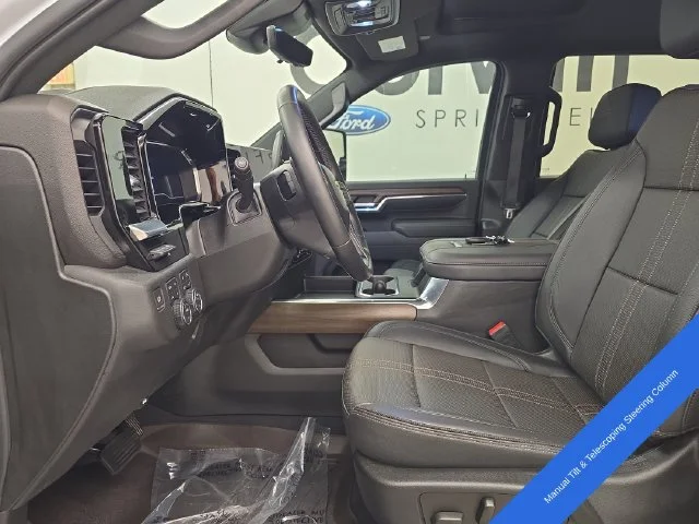 Used 2024 Summit White Chevrolet High Country image 22