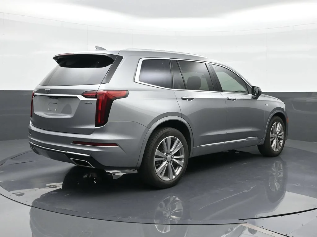 Used 2024 Silver Cadillac Premium Luxury image 5
