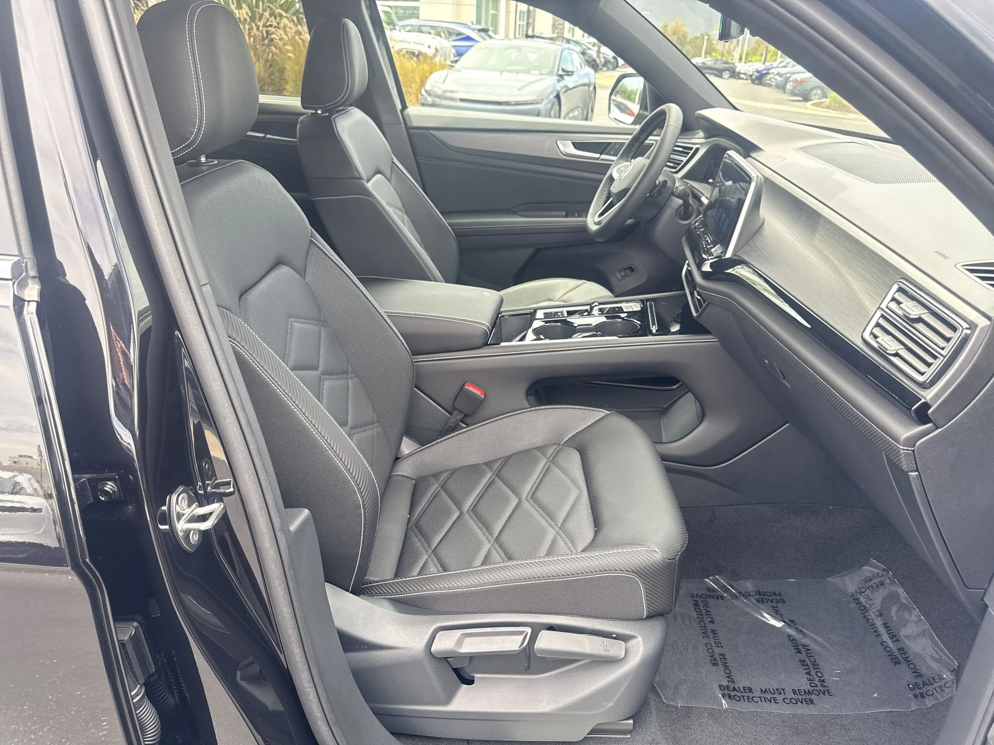 New 2026 Deep Black Pearl Volkswagen 2.0T SE w/Technology image 19