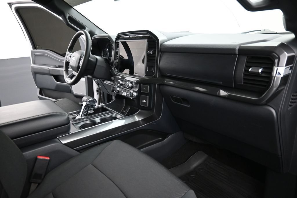 Used 2023 White Ford XLT image 16