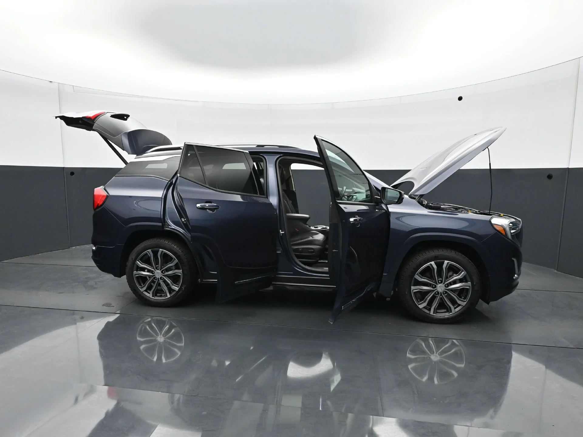 Used 2018 Blue Steel Metallic GMC Denali image 38