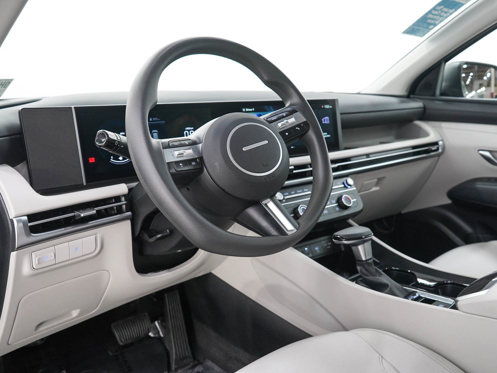 2026 Hyundai Tucson SE - Photo 23