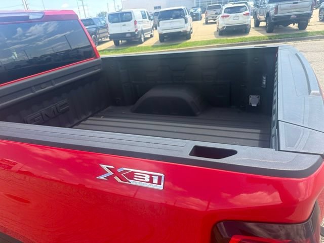 Used 2022 CARDINAL RED GMC Elevation image 6
