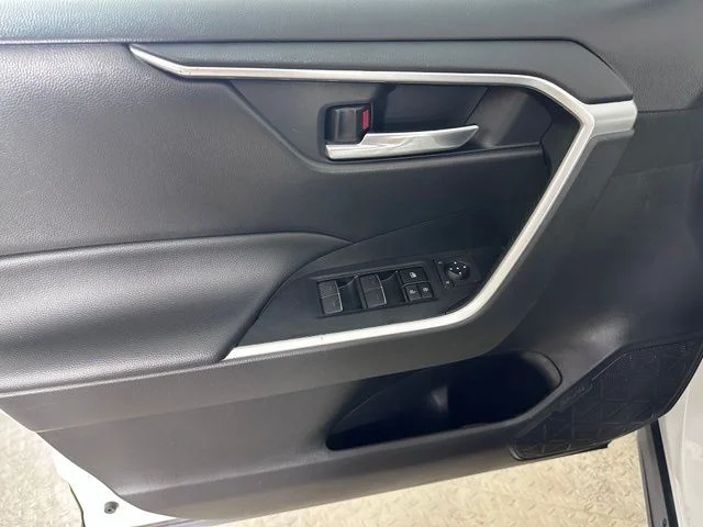 Used 2023 White Toyota Woodland Edition image 18