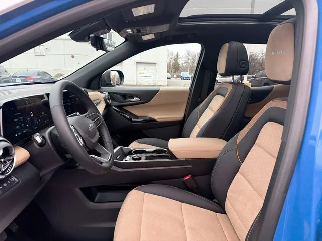 Used 2025 Blue Chevrolet ACTIV image 19