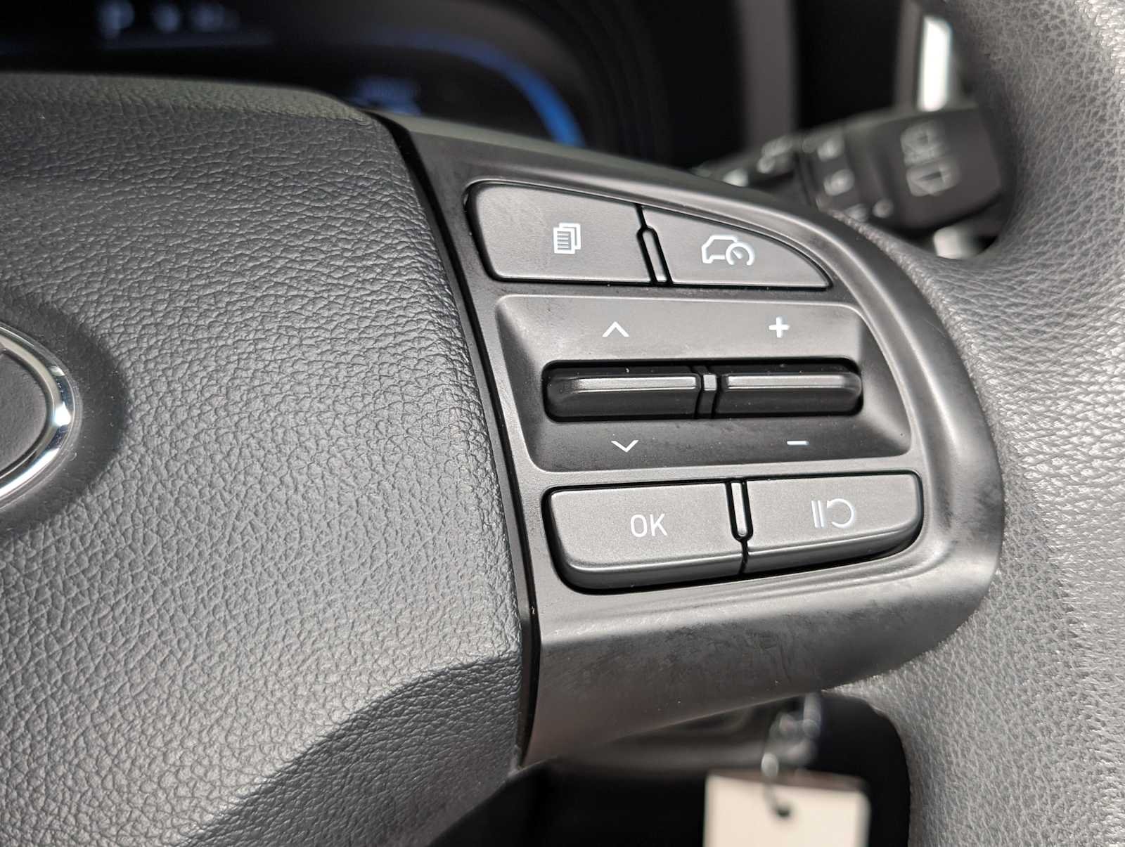 Used 2023 Intense Blue Hyundai SE image 31